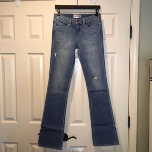 Mid-rise classic boot cut jeans size 26